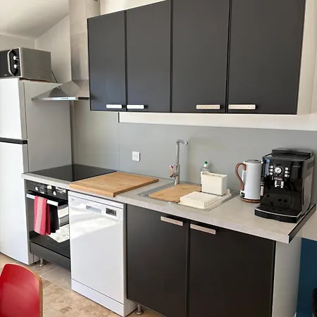 Сasa de vacaciones Maison Gekko, Climatisée Avec Patio, Places De Parking Privées, à 800m Palavas-les-Flots