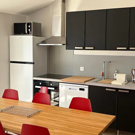 Сasa de vacaciones Maison Gekko, Climatisée Avec Patio, Places De Parking Privées, à 800m
